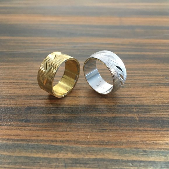 BUNDLE BONUS: Gold and Silver Costume Rings | US 5 to 5.5 | Fair to Good - Picture 3 of 9